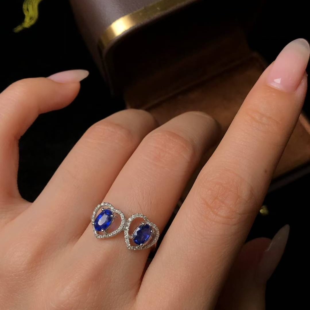 14k Gold 1.19 Ctw Vivid Blue Natural Sapphire & Diamond Ring - 4