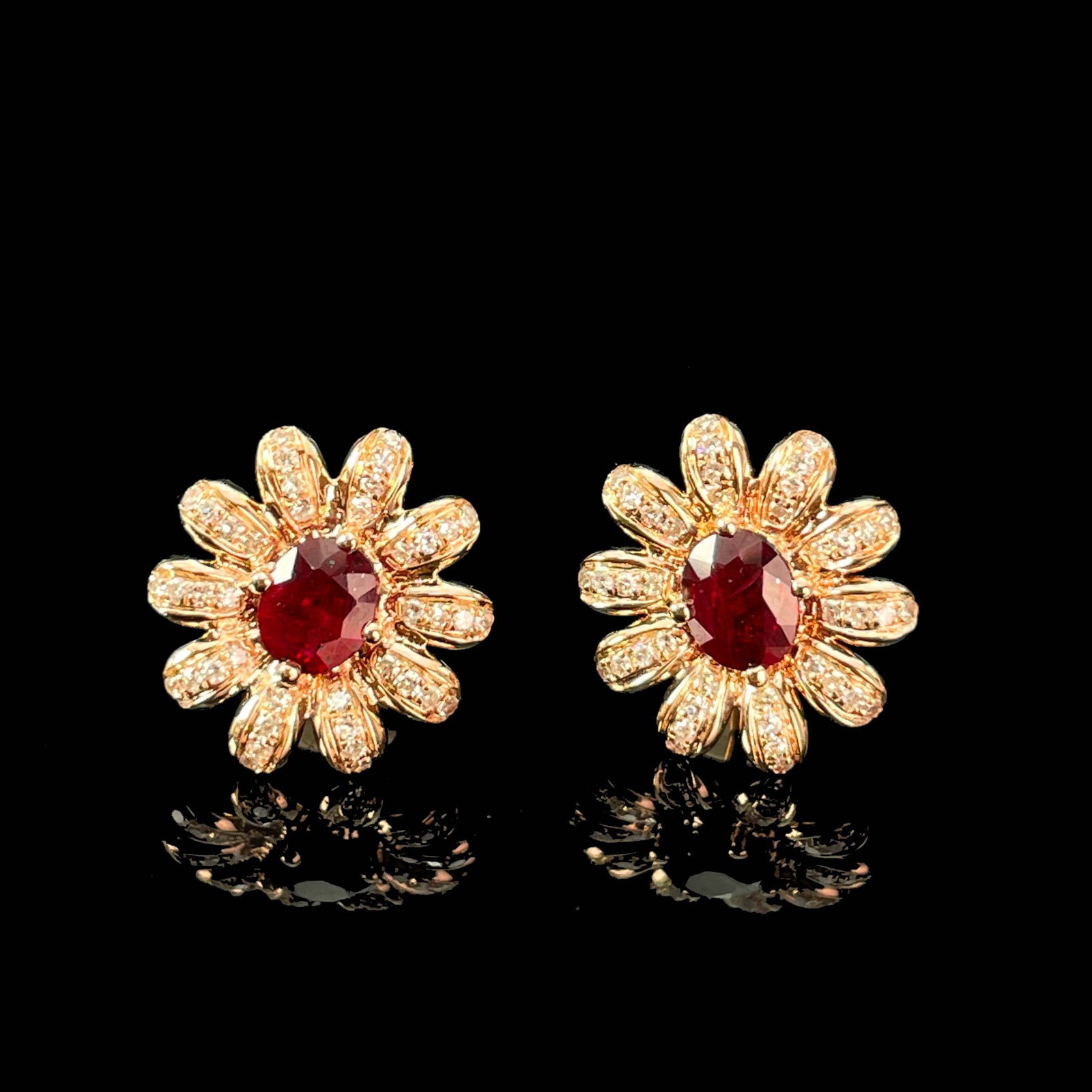 14k Gold 0.70 Ct Vivid Red Natural Ruby & Diamond Earrings: Ref:230999096 // gold content:14k gold // main gemstone:ruby // shape:oval // carat weight:0. 70ct // color:vivid red // treatment:natural // // adjacent gemstone 2 : diamond // number of stones:80