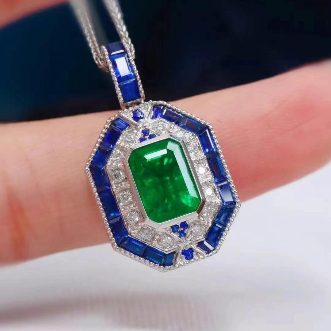 14k Gold 3.12 Ctw Vivid Green Natural Emerald & Sapphire Pendant( Without Chain ) - 3
