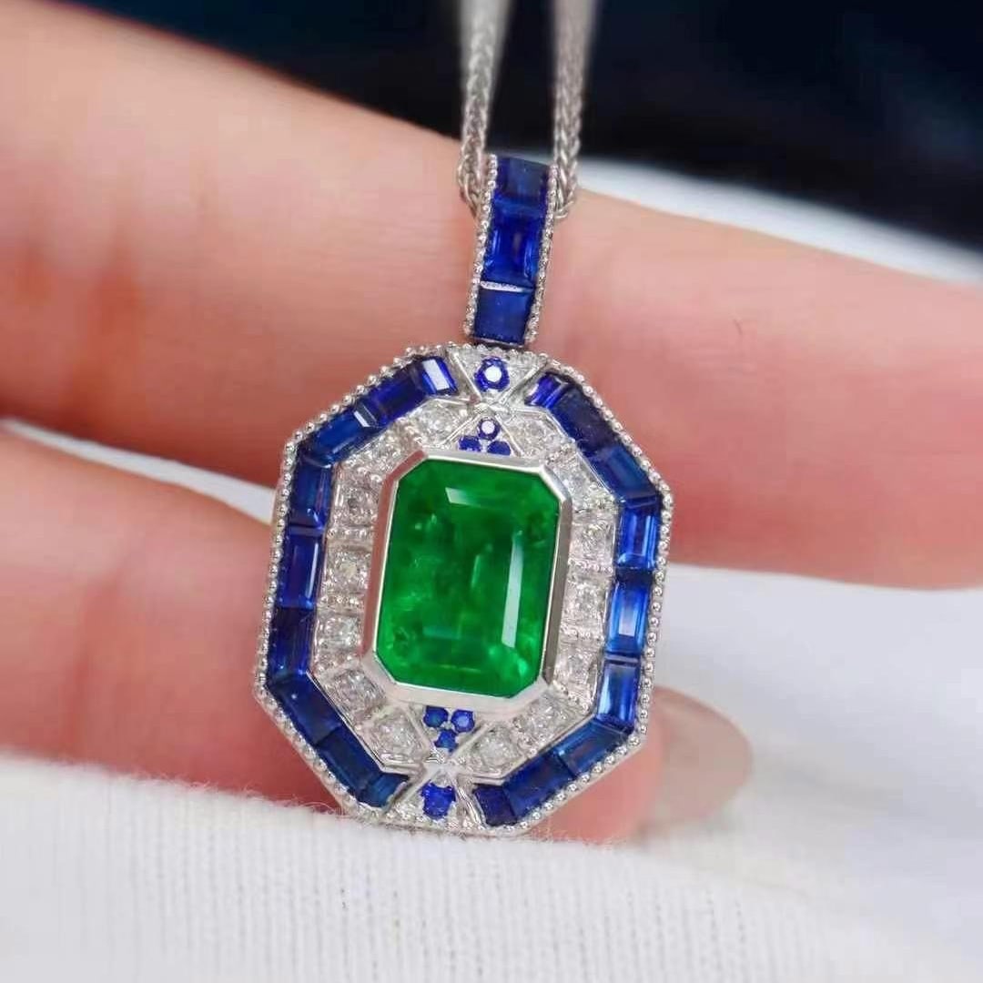 14k Gold 3.12 Ctw Vivid Green Natural Emerald & Sapphire Pendant( Without Chain ) - 4