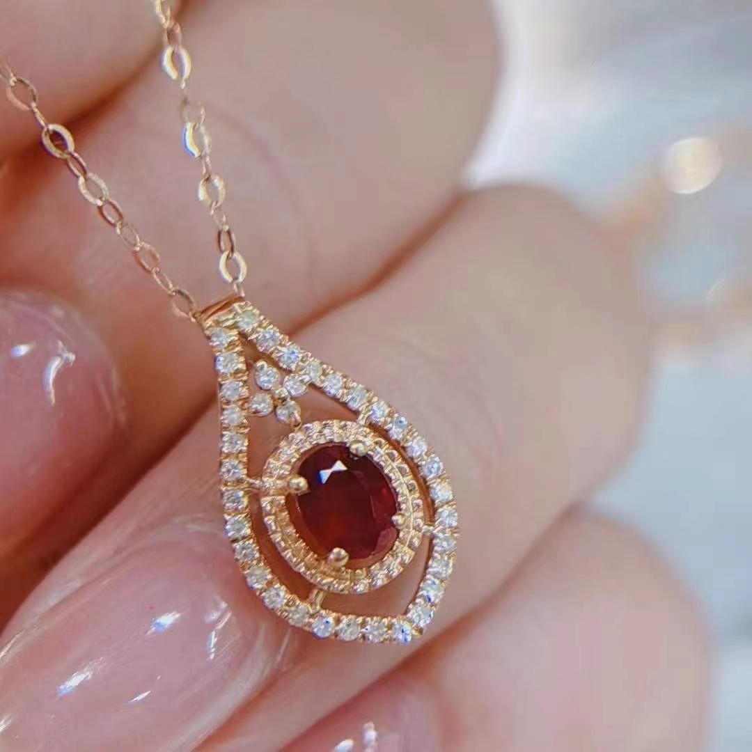 14k Gold 0.45 Ct Natural Ruby & Diamond Necklace: Ref:230999133 // gold content:14k gold // main gemstone:ruby // shape:oval // carat weight:0. 45ct // color:pigeonblood red // treatment:natural // // adjacent gemstone 2 : diamond // number of