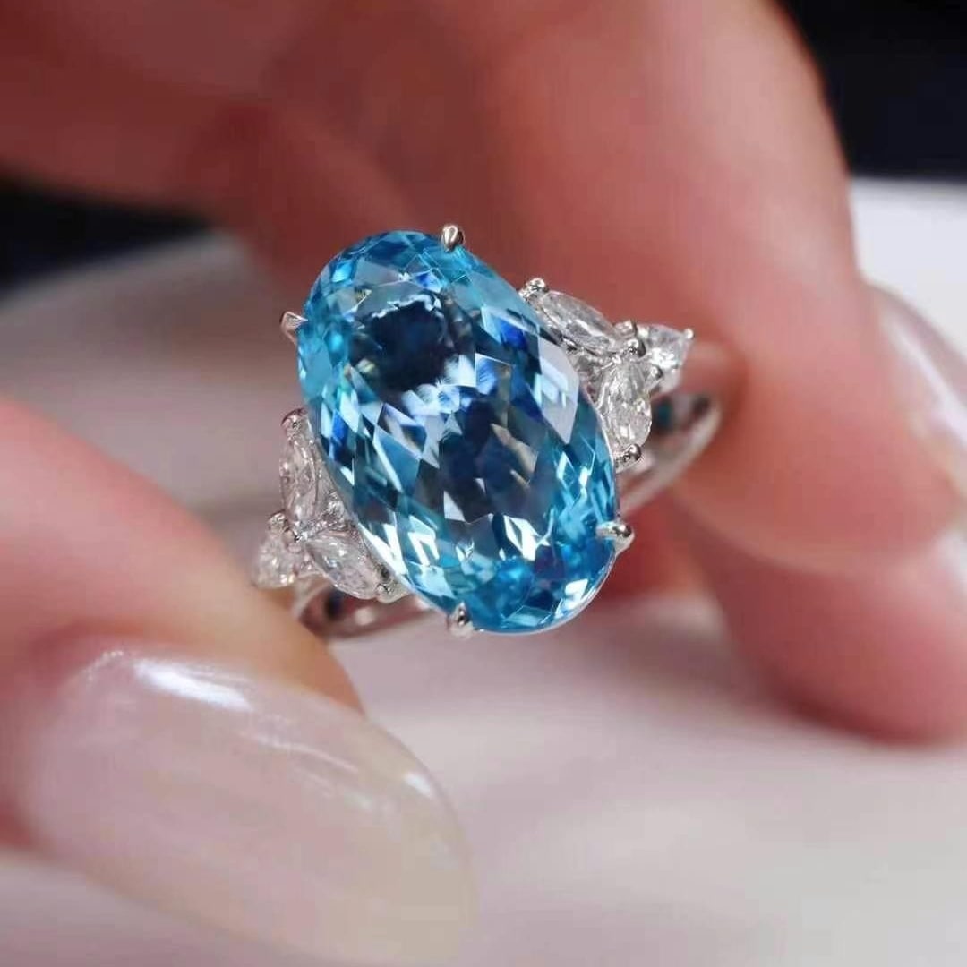 14k Gold 3.60 Ctw Natural Aquamarine & Diamond Ring - 2