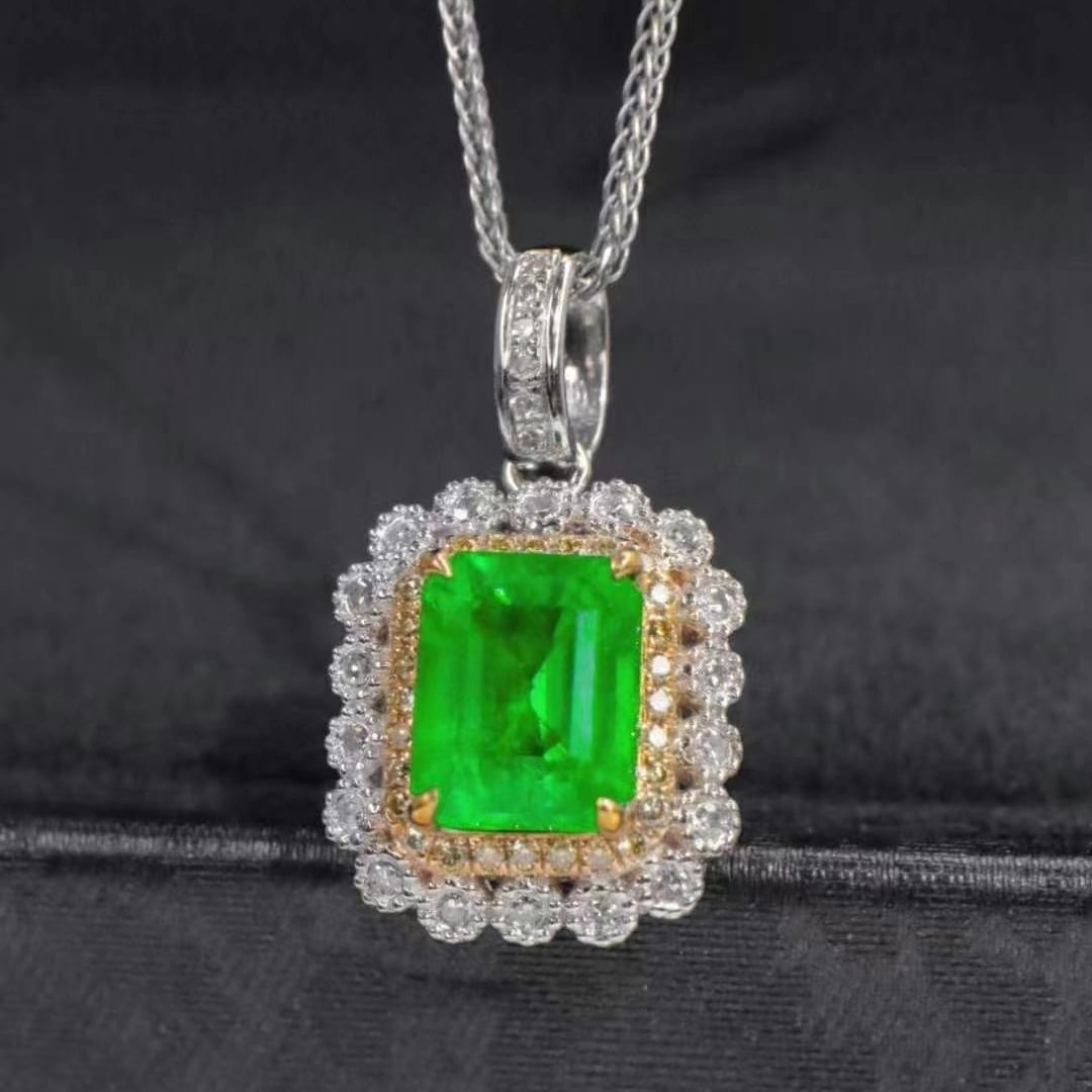 14k Gold 1.48 Ctw Vivid Green Natural Emerald & Diamond Pendant( Without Chain ): Ref:230999137 // gold content:14k gold // main gemstone:emerald // shape:octagonal // carat weight:1. 3ct // color:vivid green // treatment:natural // // adjacent gemstone 2 : diamond // shape:round