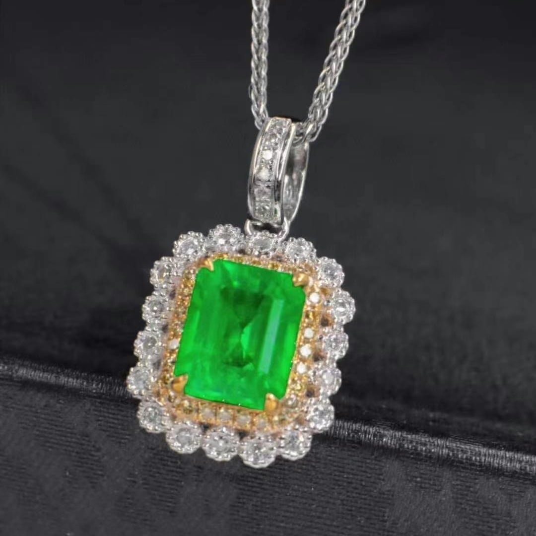 14k Gold 1.48 Ctw Vivid Green Natural Emerald & Diamond Pendant( Without Chain ) - 5