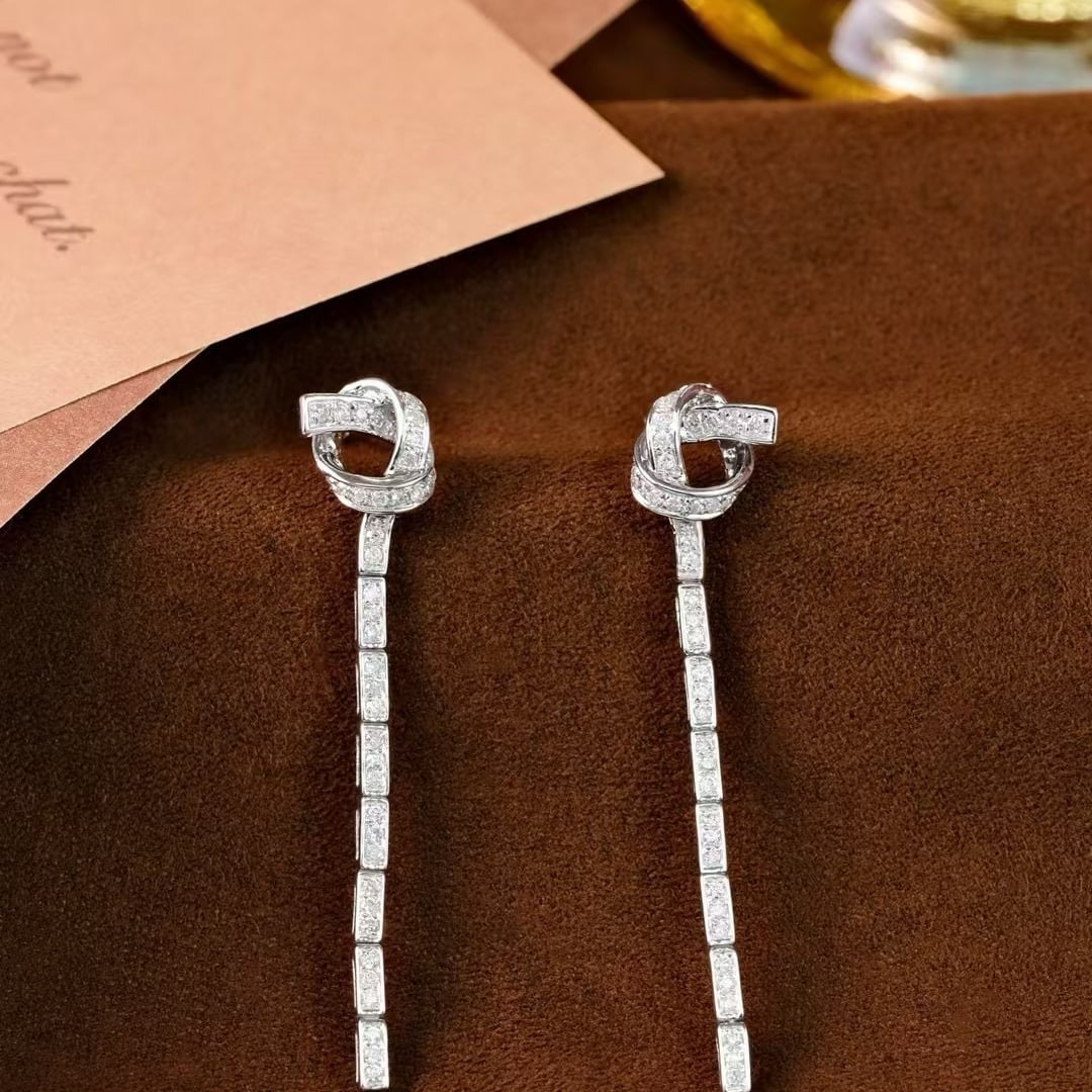 14k Gold 0.5 Ct Natural H Diamond Earrings: Ref:230999145 // gold content:14k gold // main gemstone:diamond // shape:round // carat weight:0. 5ct // clarity grade:vs-si // color:h // treatment:natural // cut grade:g // Condition: New Low