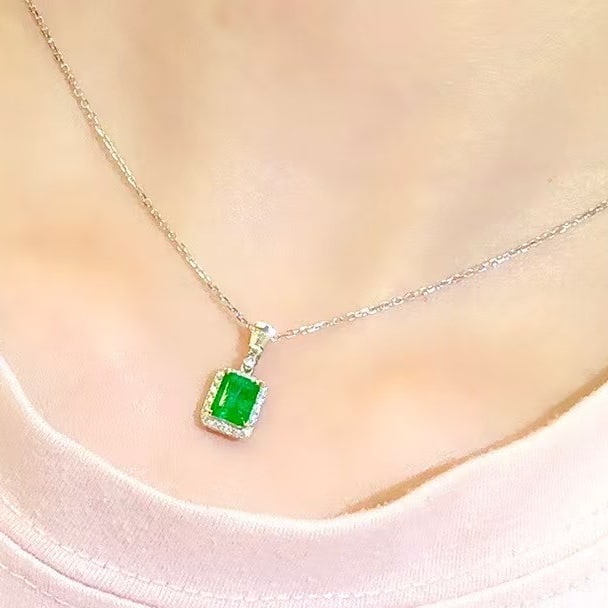 14k Gold 1.39 Ctw Vivid Green Natural Emerald & Diamond Necklace - 4