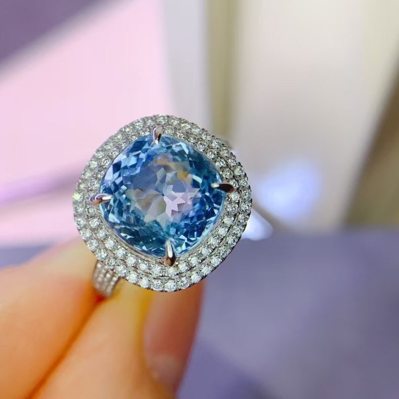 14k Gold 4.87 Ctw Natural Aquamarine & Diamond Ring - 2