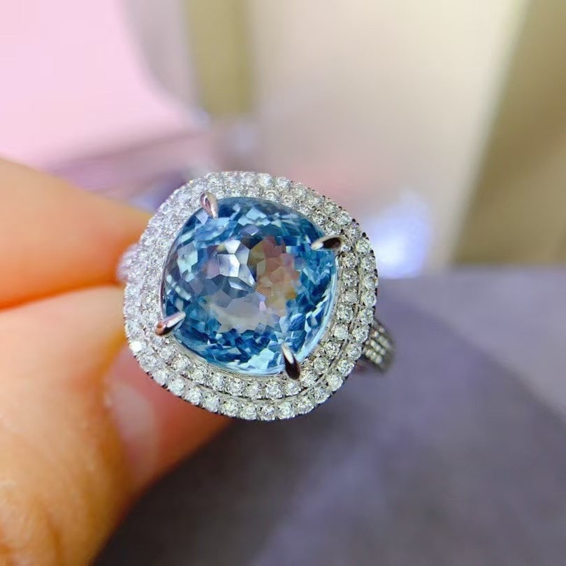 14k Gold 4.87 Ctw Natural Aquamarine & Diamond Ring - 3