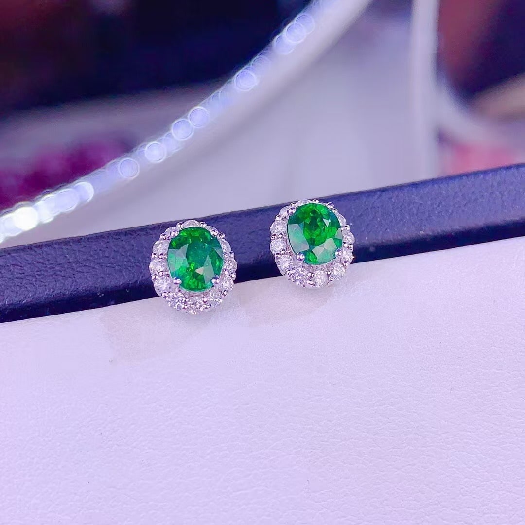 14k Gold 1.5 Ct Vivid Green Natural Tsavorite & Diamond Earrings - 3