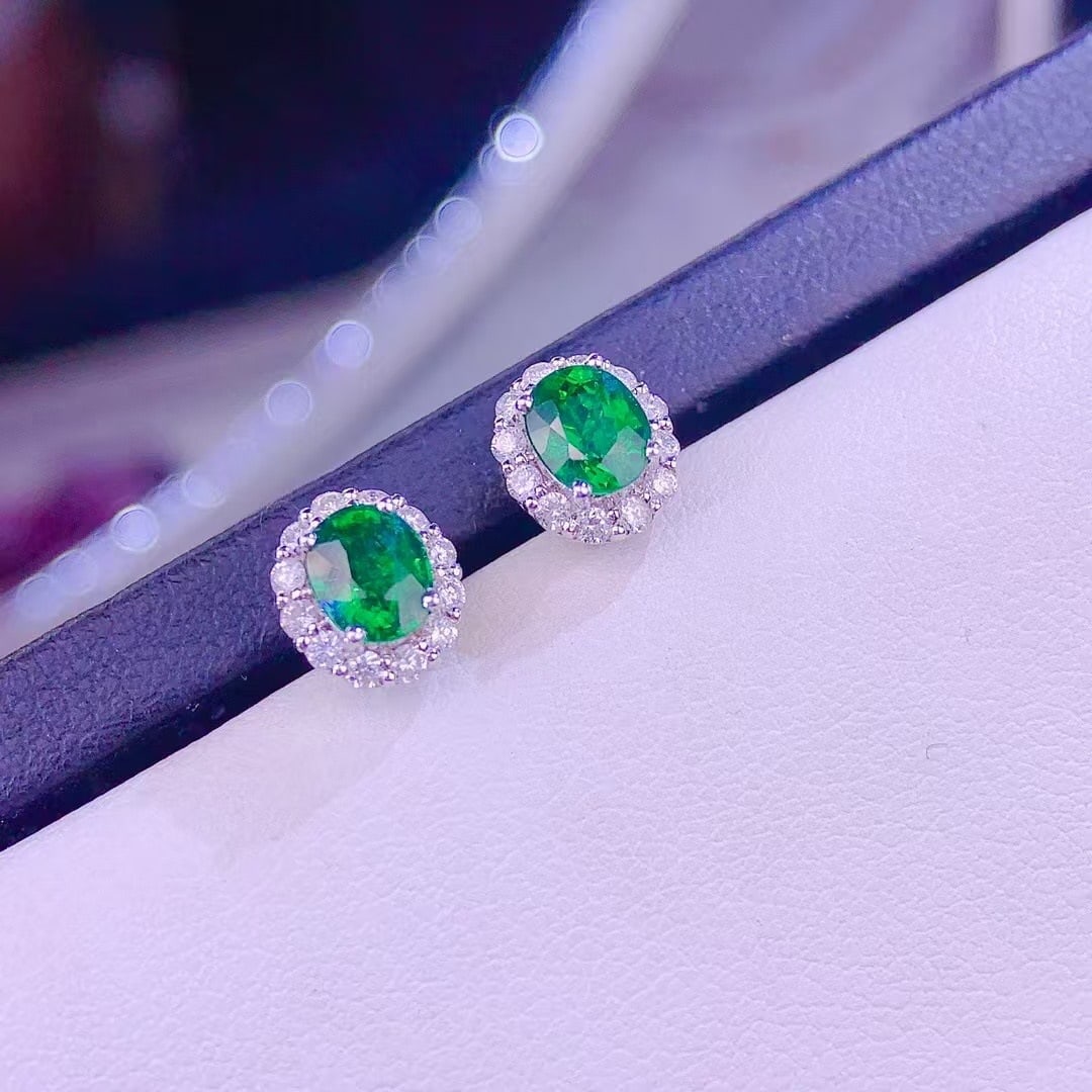 14k Gold 1.5 Ct Vivid Green Natural Tsavorite & Diamond Earrings - 4