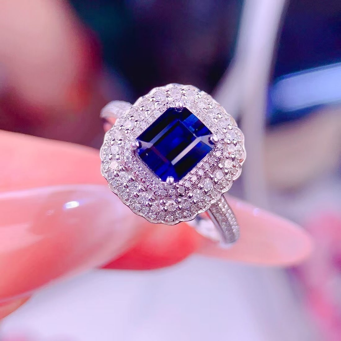14k Gold 1.62 Ct Vivid Blue Natural Sapphire & Diamond Ring - 2