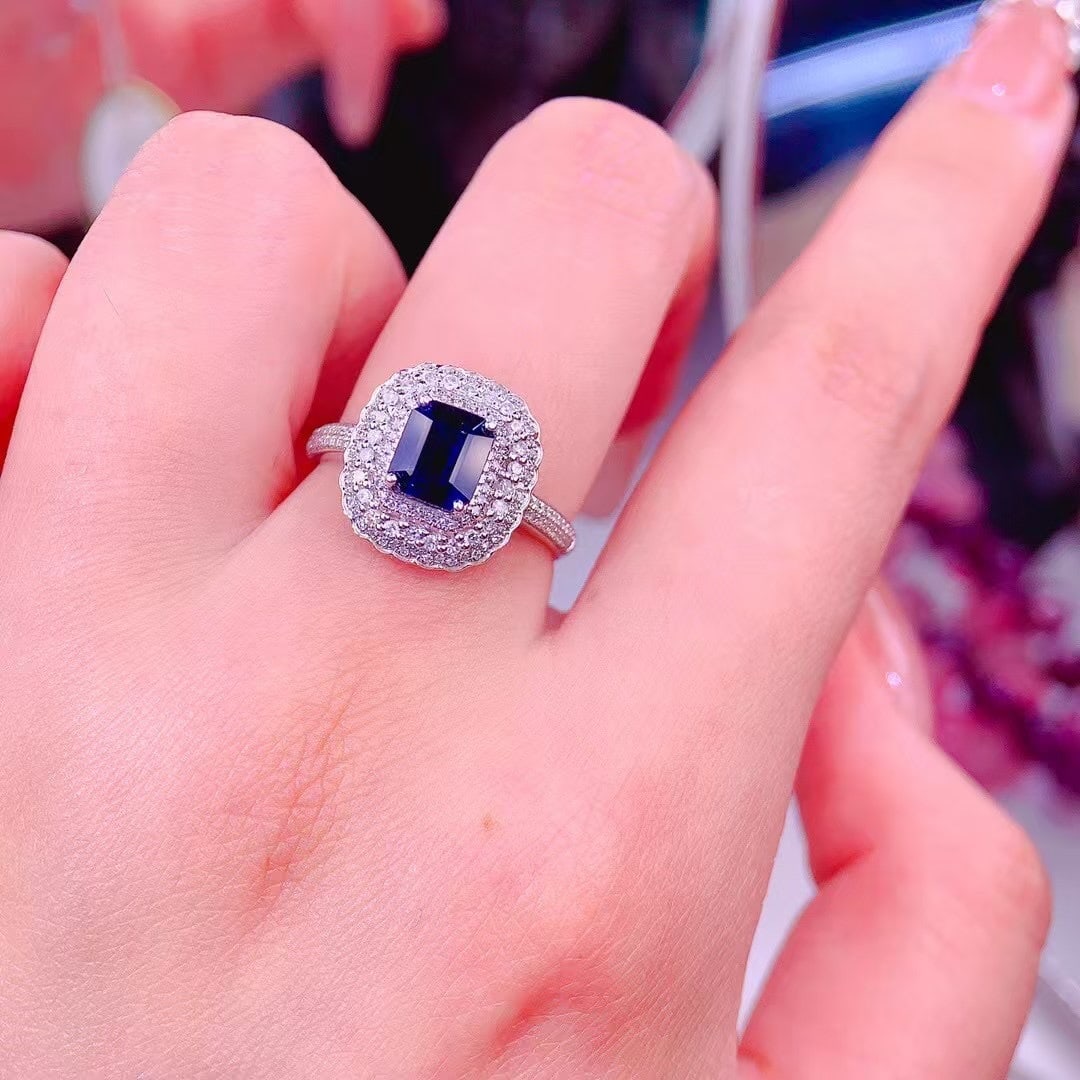 14k Gold 1.62 Ct Vivid Blue Natural Sapphire & Diamond Ring - 4