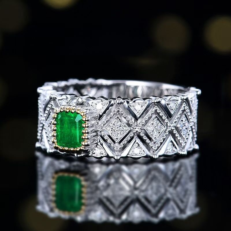 14k Gold 0.88 Ctw Vivid Green Natural Emerald & Diamond Ring - 2