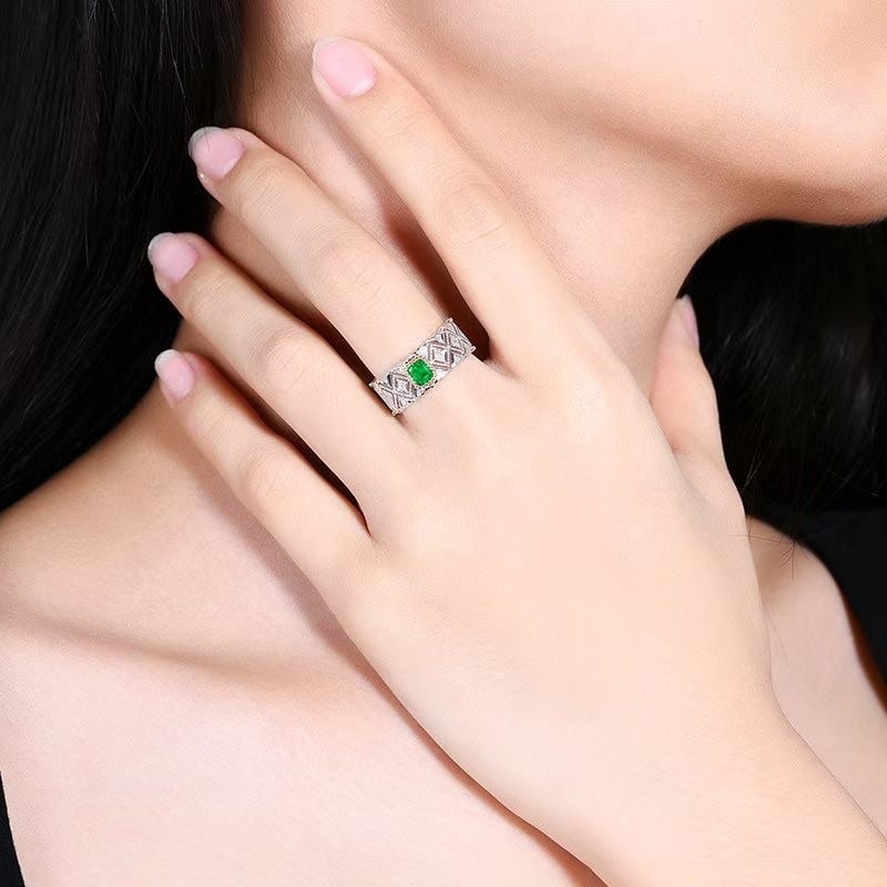 14k Gold 0.88 Ctw Vivid Green Natural Emerald & Diamond Ring - 7