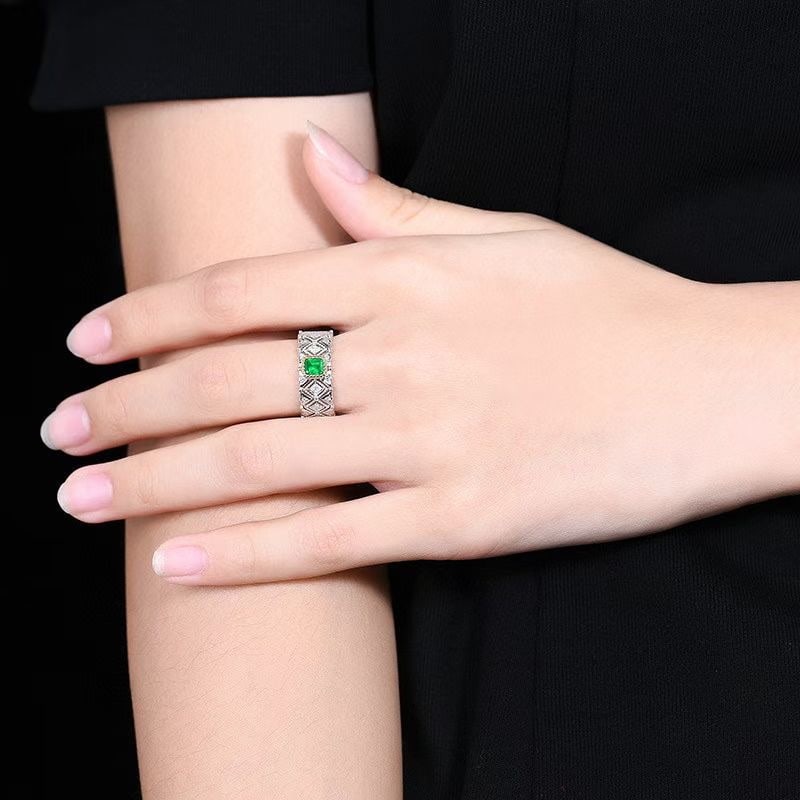 14k Gold 0.88 Ctw Vivid Green Natural Emerald & Diamond Ring - 8