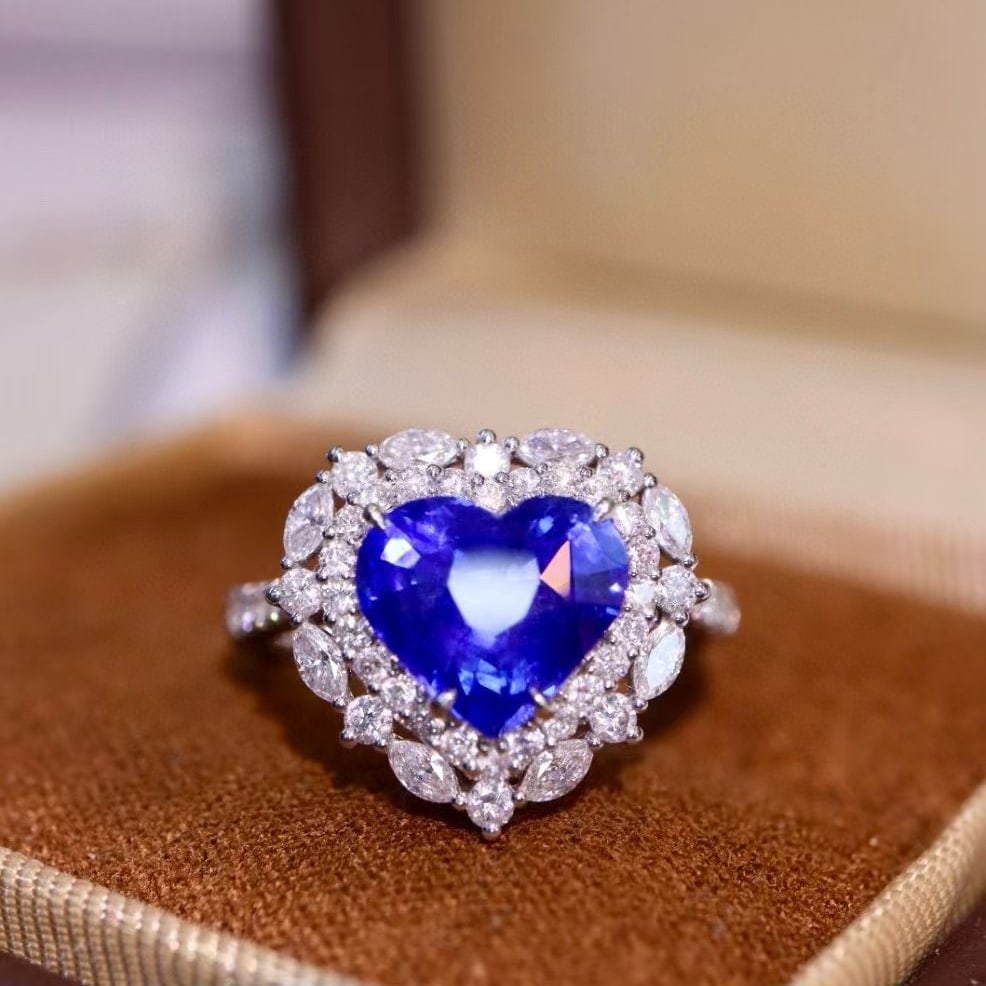 14k Gold 3.86 Ctw Vivid Blue Natural Sapphire & Diamond Ring: Ref:230999242 // gold content:14k gold // ring size:7. 25us // // main gemstone:sapphire // shape:heart // carat weight:3. 02ct // color:vivid blue // treatment:natural // // adjacent gemstone 2 :