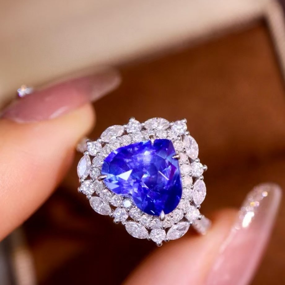 14k Gold 3.86 Ctw Vivid Blue Natural Sapphire & Diamond Ring - 2
