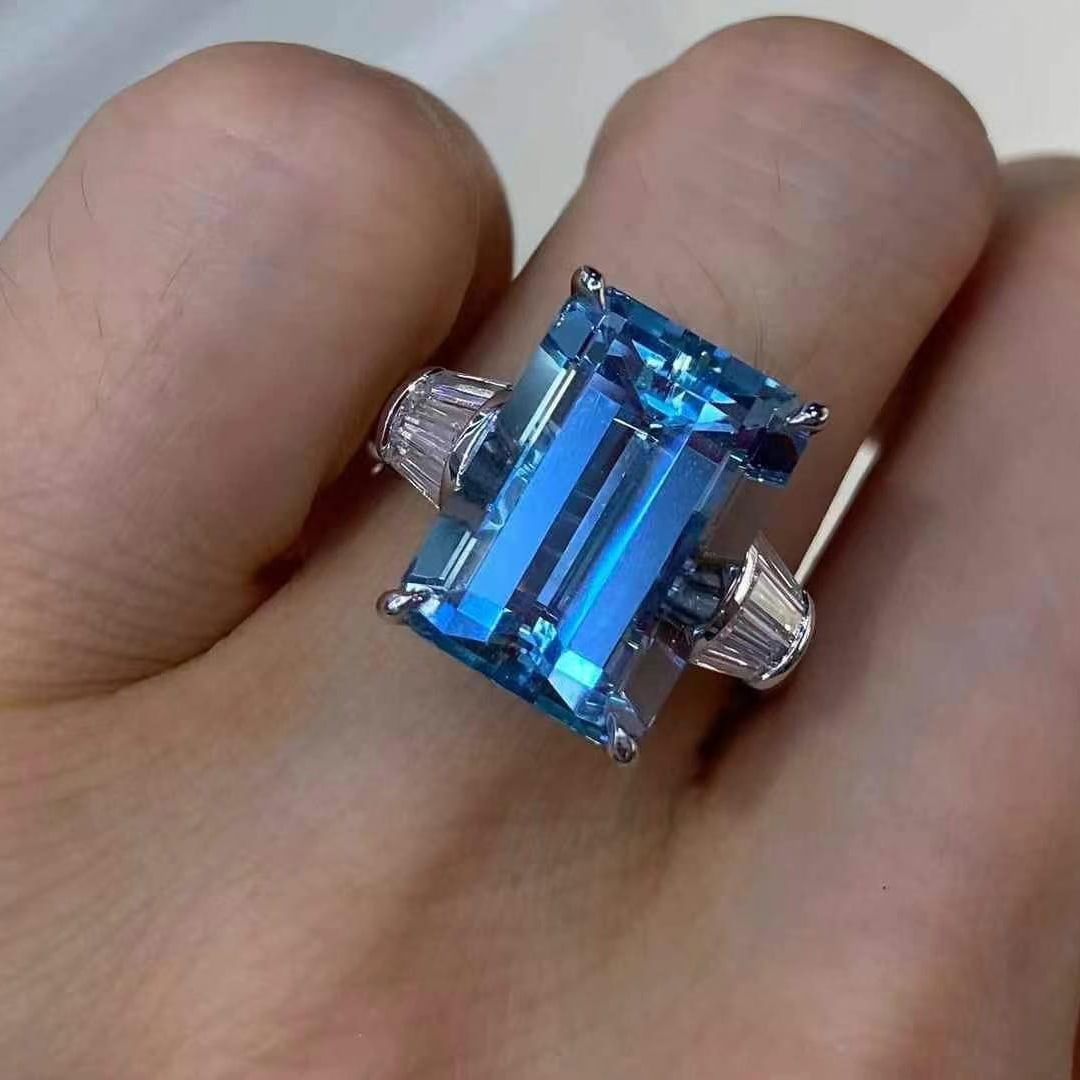 14k Gold 7.88 Ct Natural Aquamarine & Diamond Ring - 4