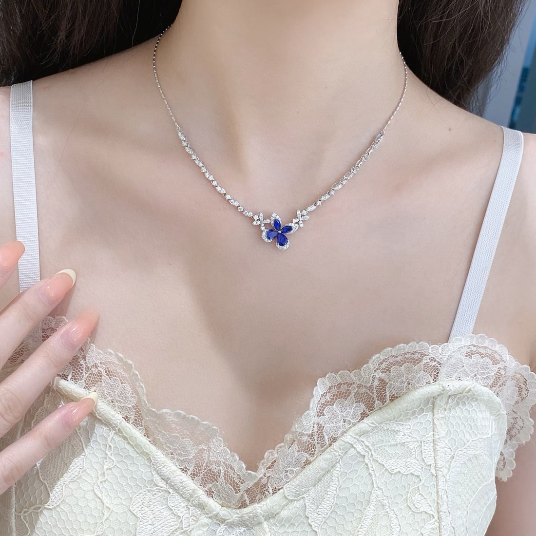 14k Gold 2.91 Ctw Vivid Blue Natural Sapphire & Diamond Necklace - 2