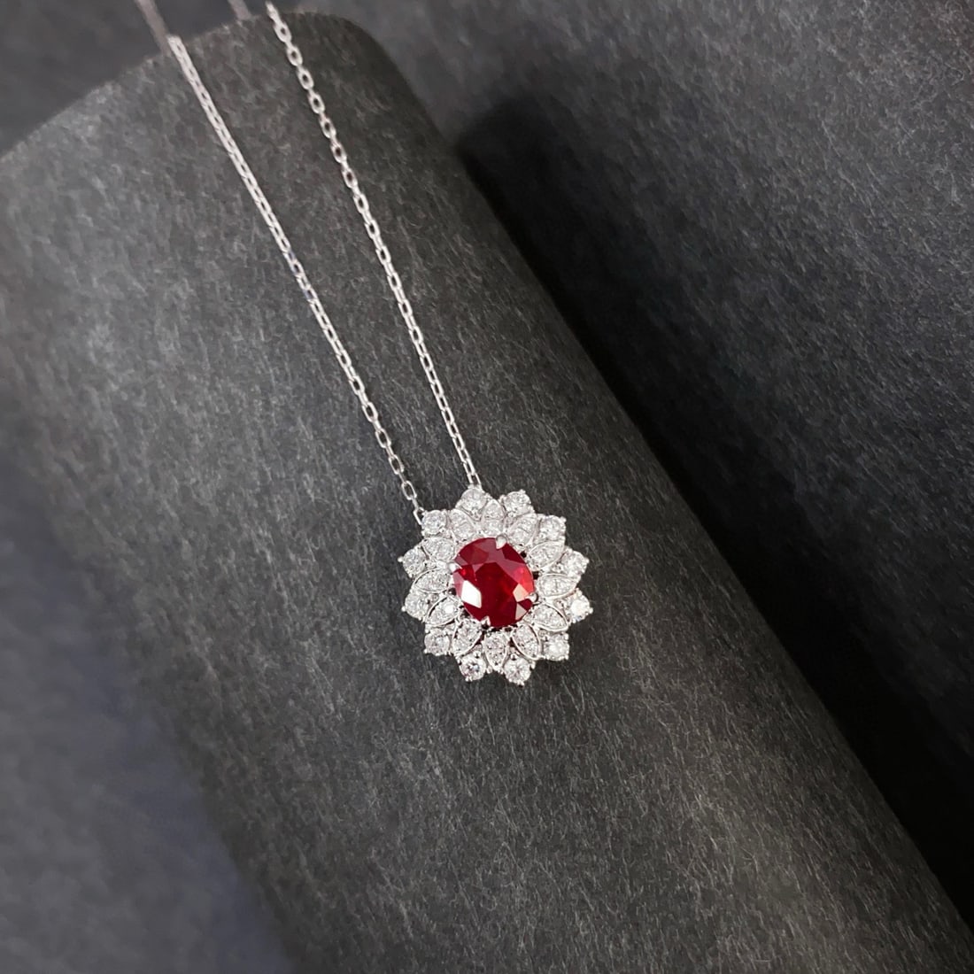 14k Gold 0.94 Ctw Natural Ruby & Diamond Necklace - 3
