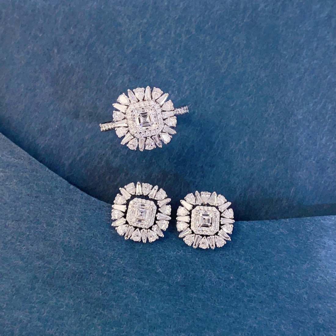 Gia Certified 14k Gold 4.06 Ctw Natural E-f Vs2-vvs2 Asscher Diamond Jewelry Set: Ref:231000012 // gold content:14k gold // ring size:7. 25us // // ring/pendant(without chain) // main gemstone:diamond // certified:gia // shape:asscher // carat weight:0. 7ct // clarity grade:vs2 //