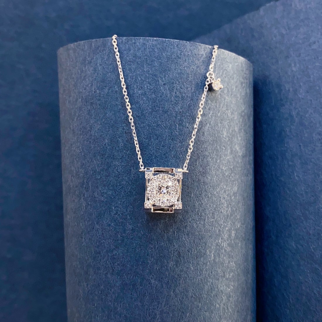 Gia Certified 14k Gold 0.46 Ctw Natural F Vs2 Princess Diamond Necklace - 5