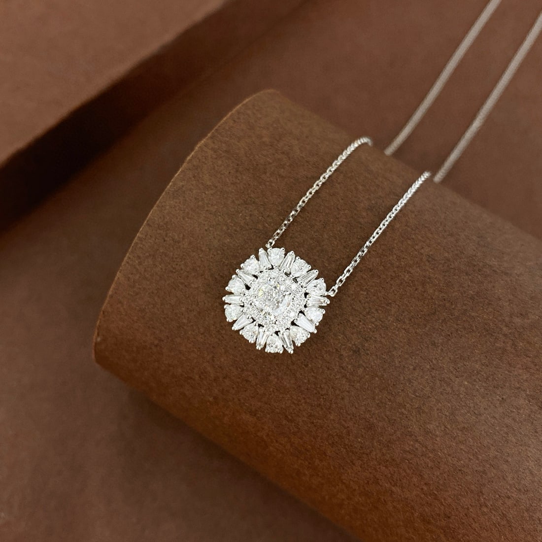 Gia Certified 14k Gold 1.19 Ctw Natural F Vvs2 Cushion Diamond Necklace - 4