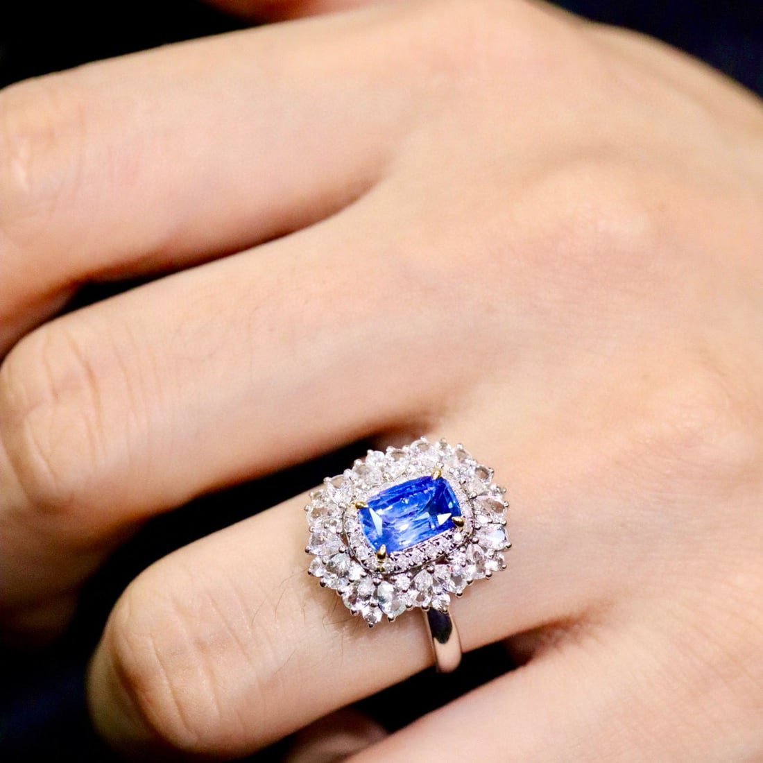 14k Gold 1.44 Ctw Natural Sapphire & Diamond Ring - 6