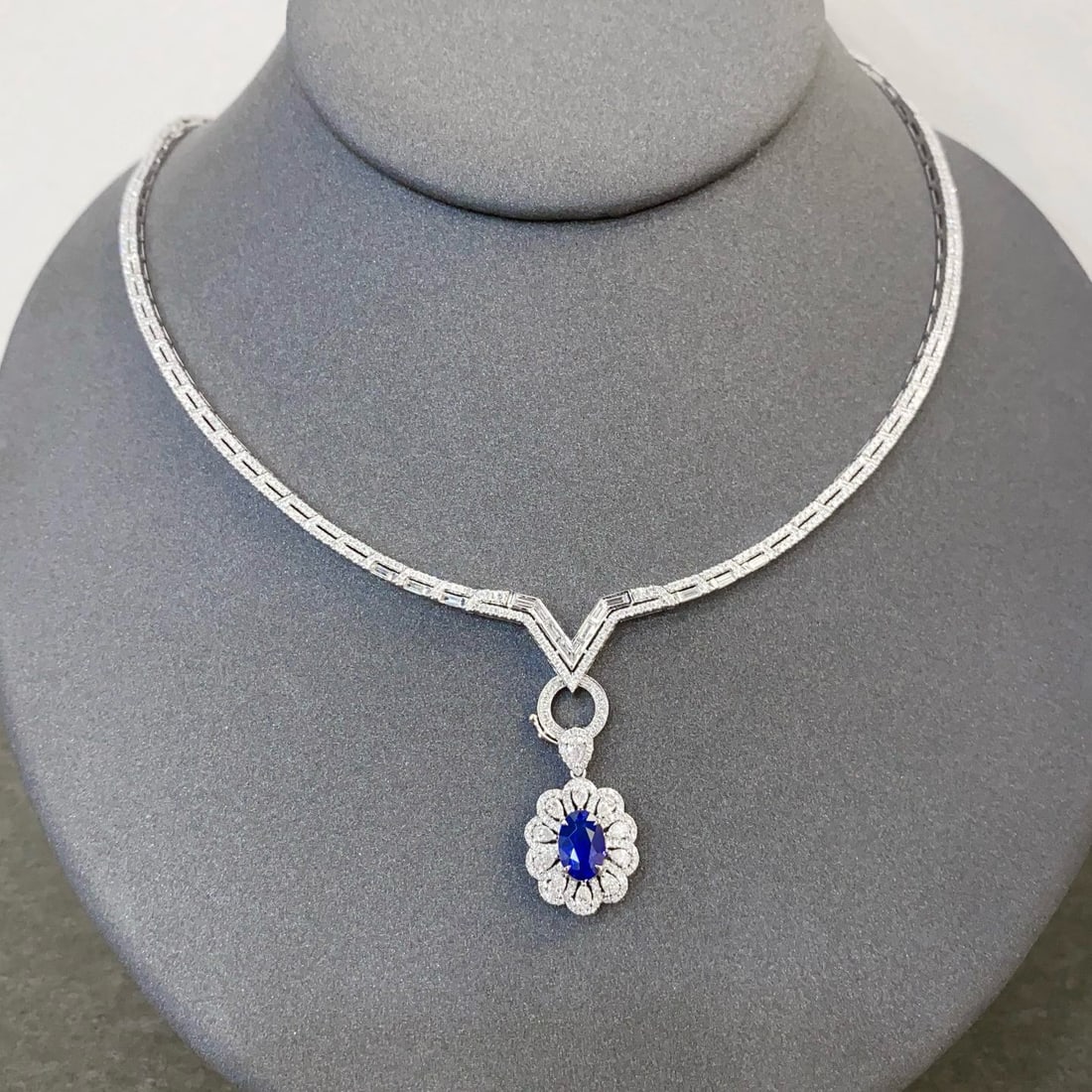 14k Gold 4.02 Ctw Natural Sapphire & Diamond Jewelry Set - 5