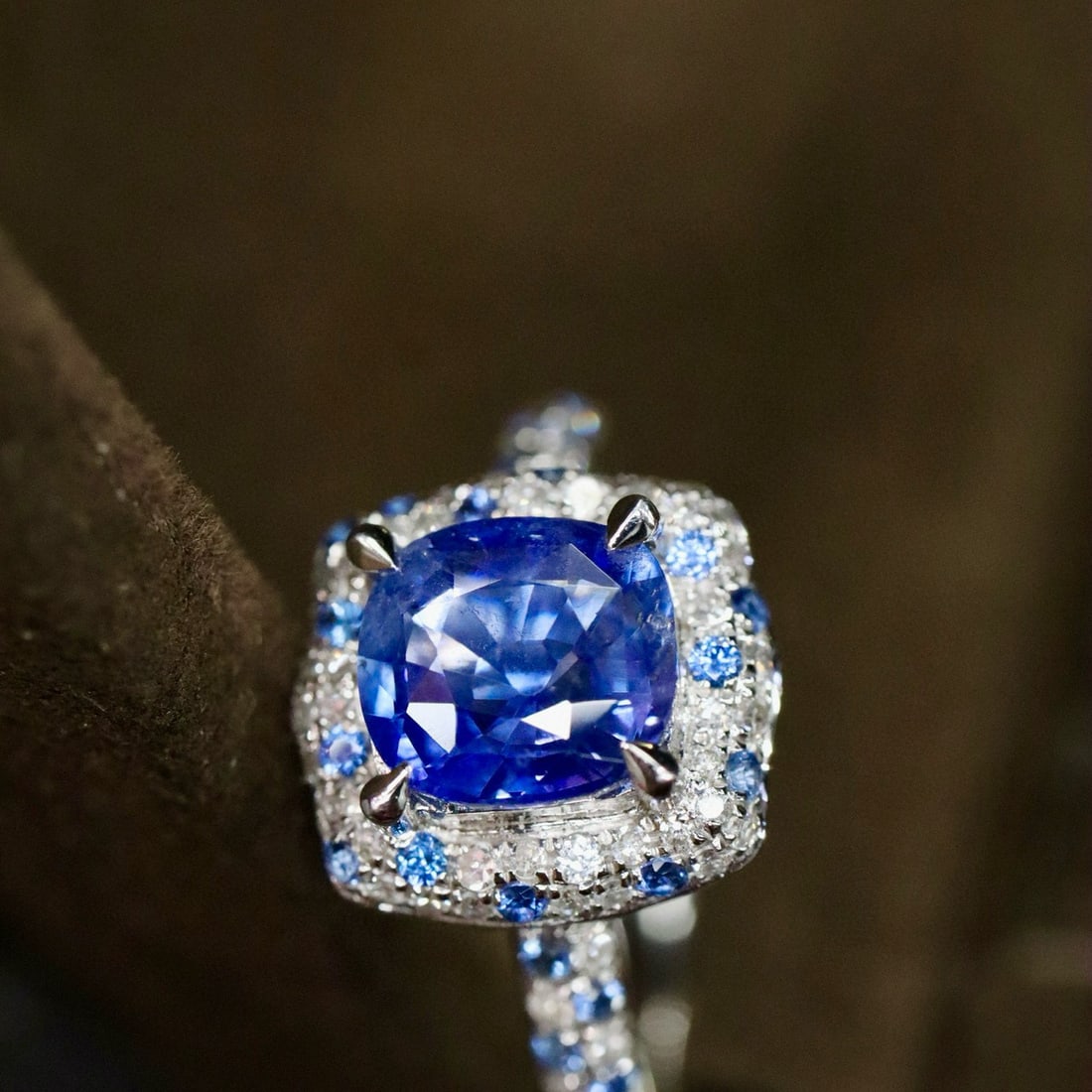 14k Gold 1.79 Ctw Natural Sapphire & Diamond Ring - 3