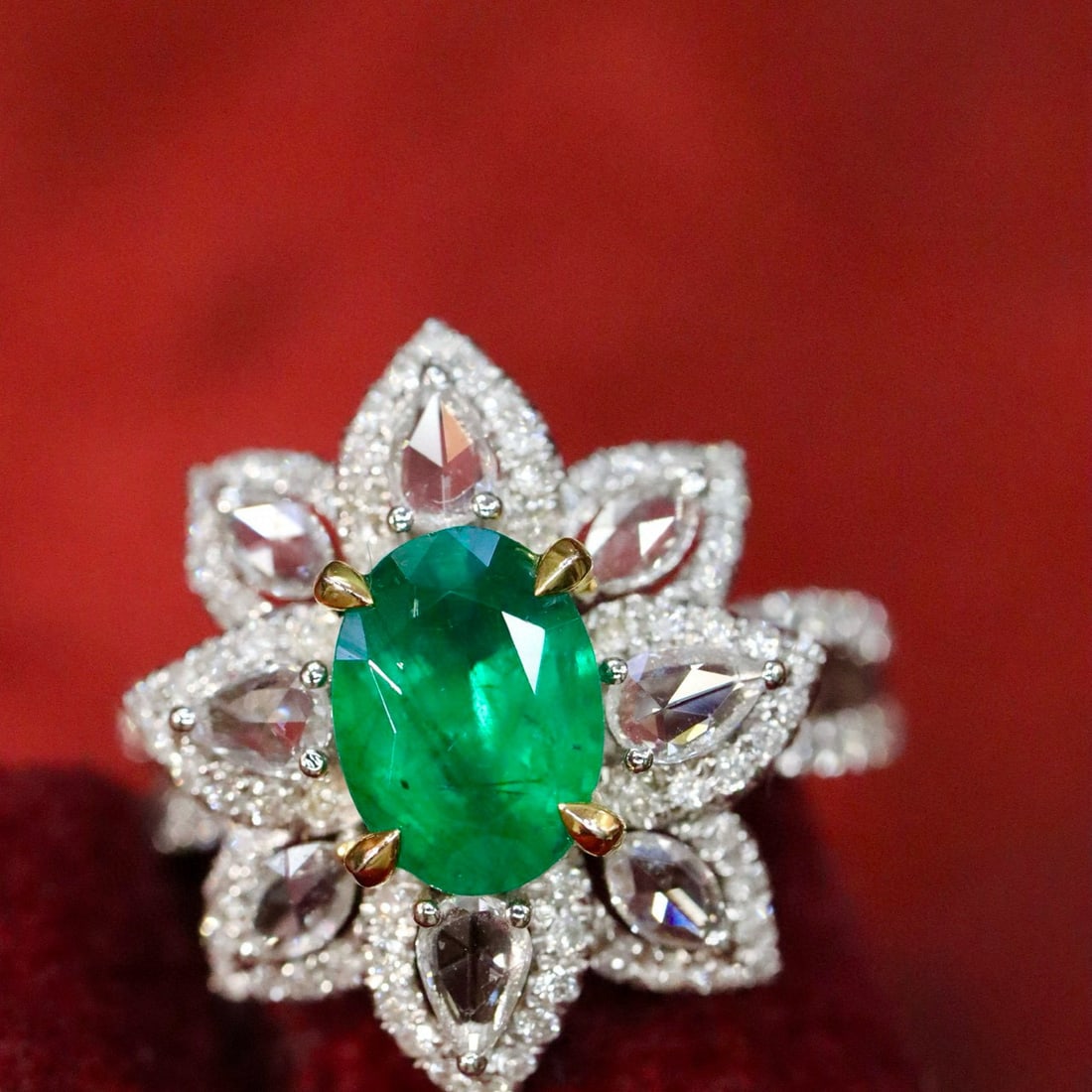 14k Gold 1.86 Ctw Vivid Green Natural Emerald & Diamond Ring - 6