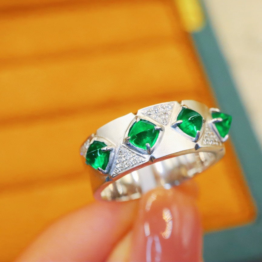 14k Gold 1.18 Ctw Vivid Green Natural Emerald & Diamond Ring - 4
