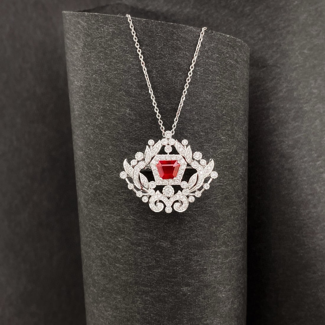 14k Gold 1.50 Ctw Natural Ruby & Diamond Brooch/pendant( Without Chain ): Ref:231000058 // gold content:14k gold // main gemstone:ruby // shape:other // carat weight:1. 01ct // color:pigeonblood red // treatment:natural // // adjacent gemstone 2 : diamond // shape:round //
