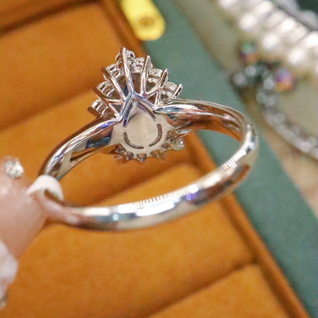 14k Gold 1.69 Ctw Natural Sapphire & Diamond Ring - 4
