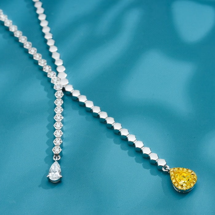 14k Gold 2.26 Ctw Natural Yellow Diamond & Diamond Necklace: Ref:231000069 // gold content:14k gold // main gemstone:yellow diamond // shape:pear // carat weight:0. 88ct // color:yellow // treatment:natural // // adjacent gemstone 2 : diamond // shape:multiply