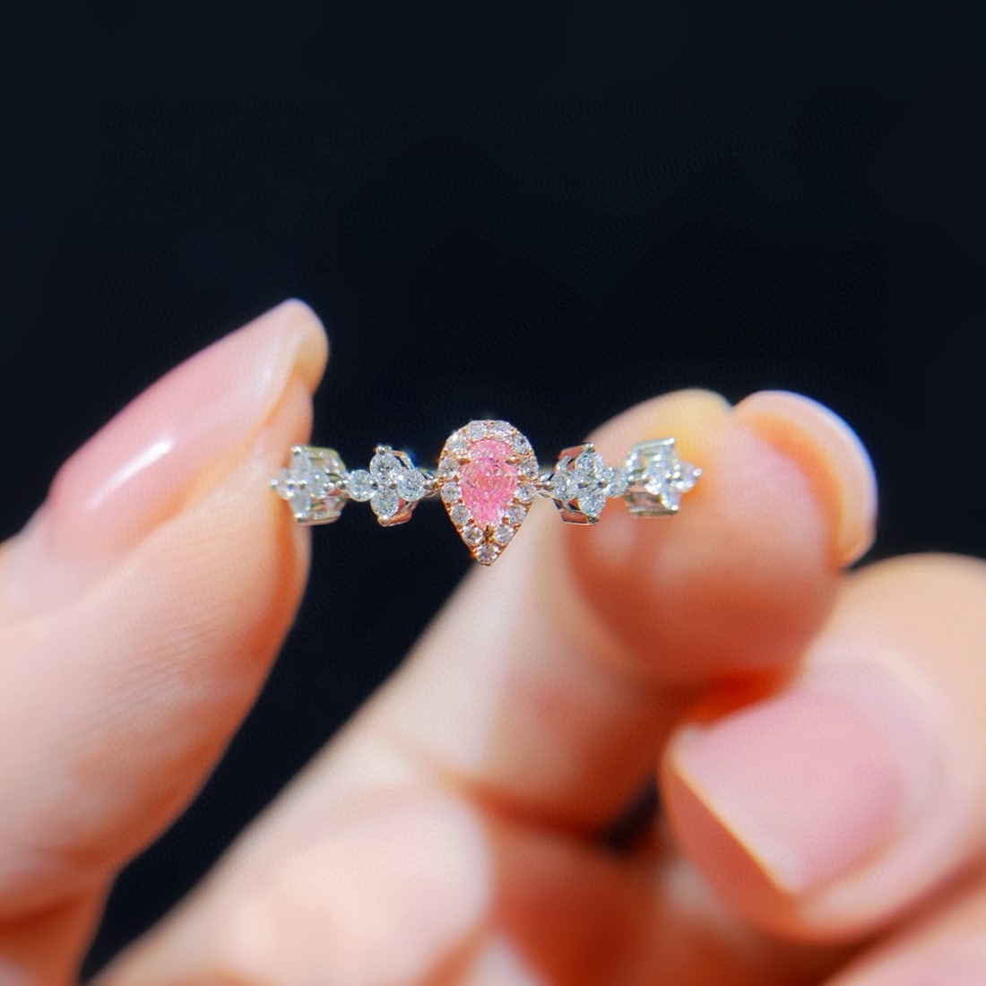 14k Gold 0.23 Ctw Natural Pink Diamond & Diamond Ring: Ref:231000075 // gold content:14k gold // ring size:7. 25us // // main gemstone:pink diamond // shape:pear // carat weight:0. 07ct // color:pink // treatment:natural // // adjacent gemstone 2 :