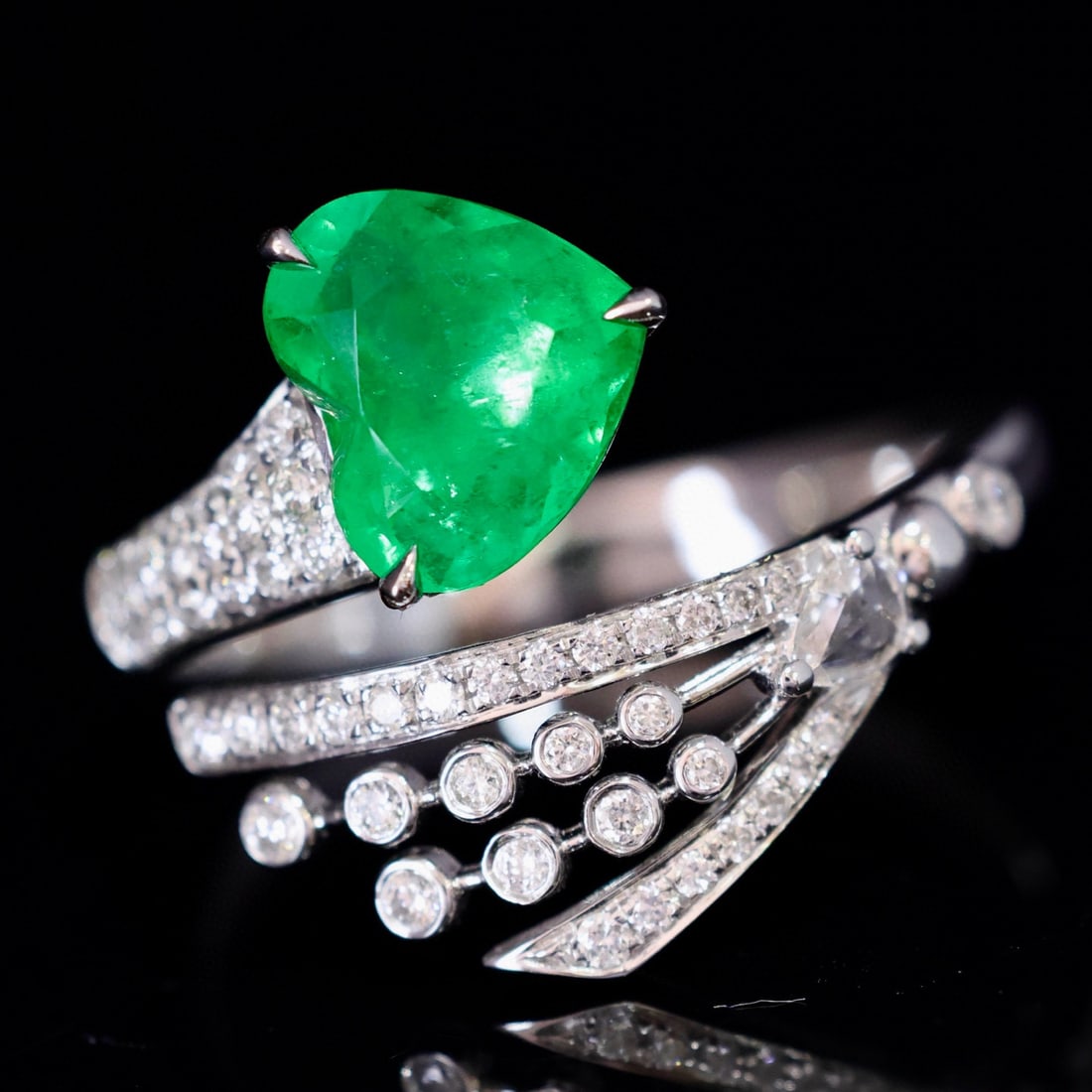 14k Gold 1.49 Ctw Vivid Green Natural Emerald & Diamond Ring - 3