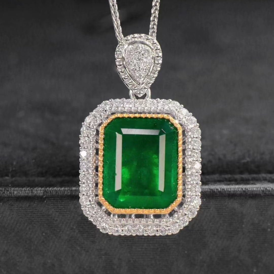 14k Gold 3.88 Ctw Vivid Green Natural Emerald & Diamond Pendant( Without Chain ) - 3