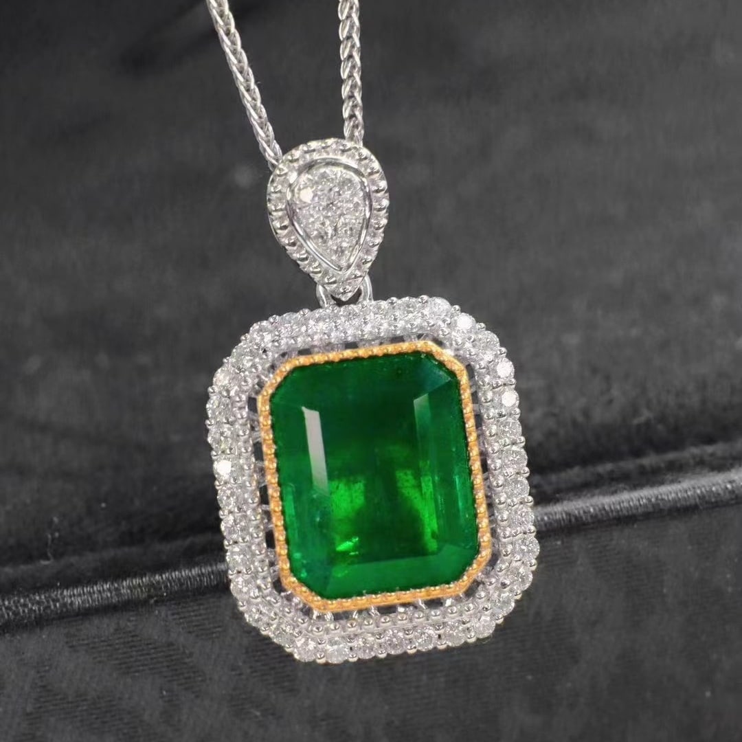 14k Gold 3.88 Ctw Vivid Green Natural Emerald & Diamond Pendant( Without Chain ) - 4