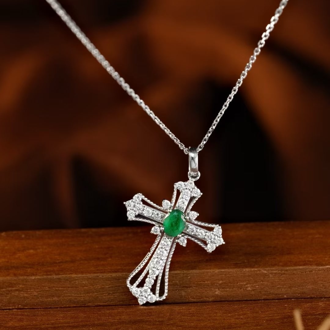 14k Gold 0.85 Ctw Vivid Green Natural Emerald & Diamond Pendant( Without Chain ) - 4