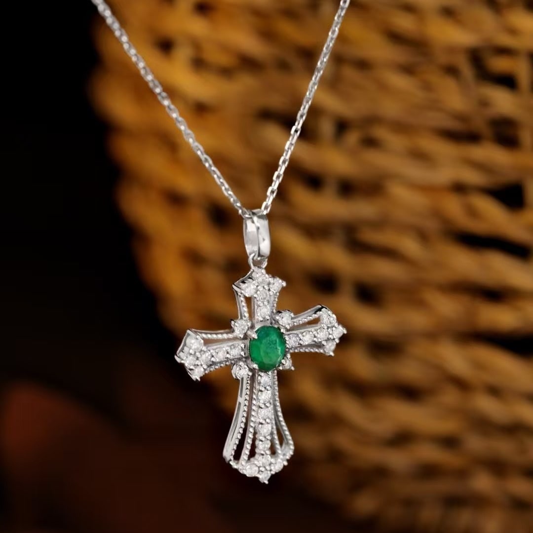 14k Gold 0.85 Ctw Vivid Green Natural Emerald & Diamond Pendant( Without Chain ) - 5
