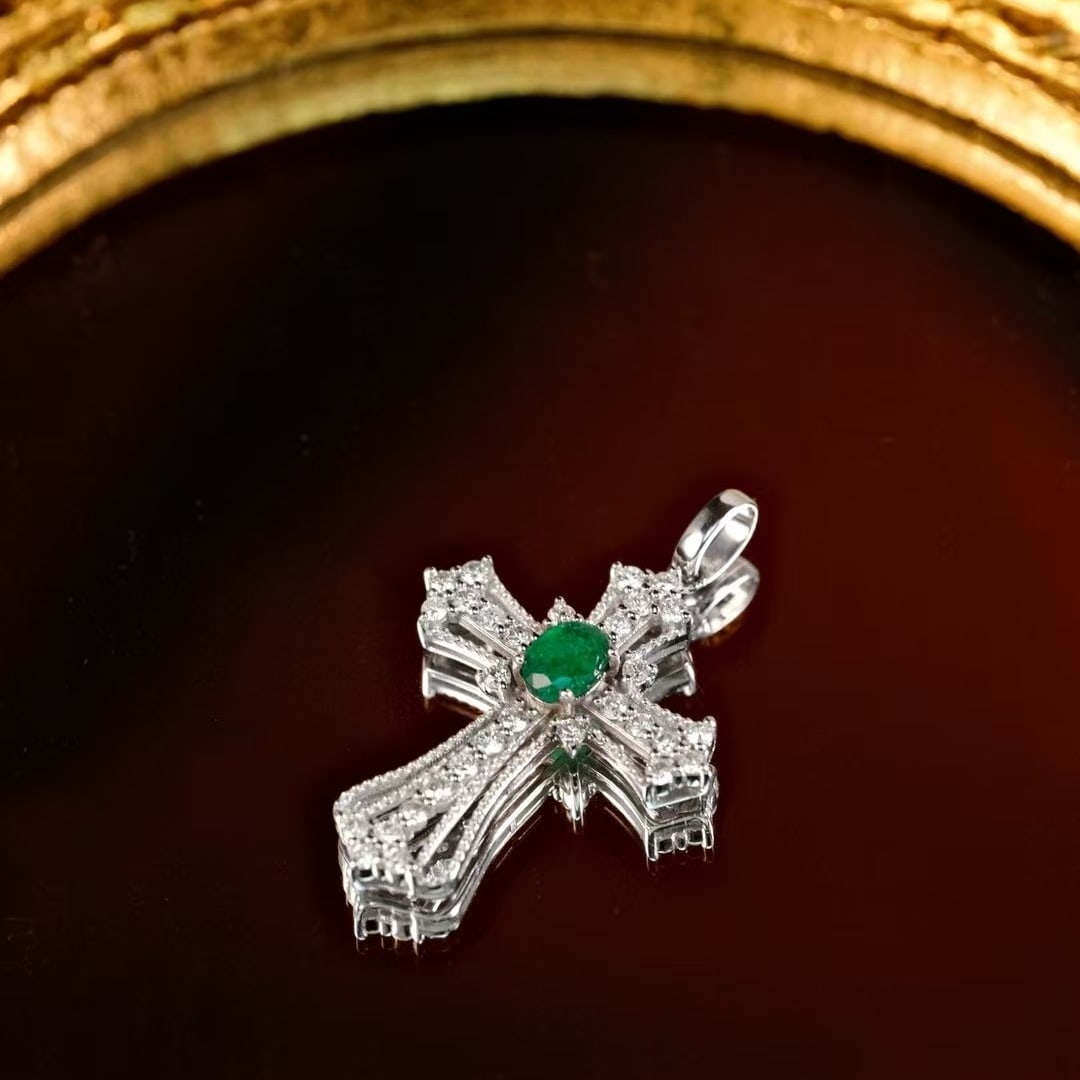 14k Gold 0.85 Ctw Vivid Green Natural Emerald & Diamond Pendant( Without Chain ) - 6