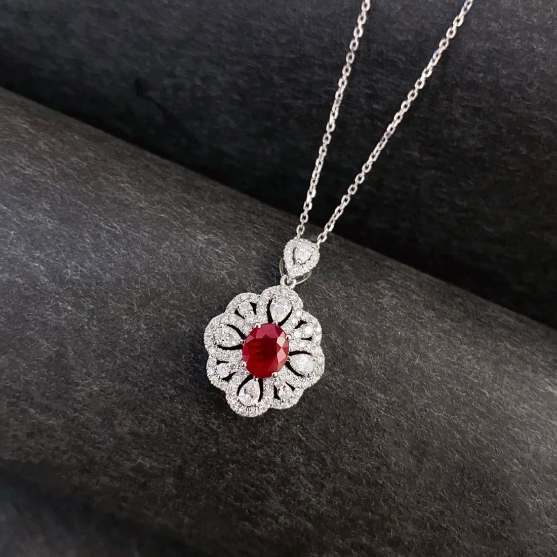 14k Gold 1.5 Ctw Natural Ruby & Diamond Pendant( Without Chain ): Ref:231000087 // gold content:14k gold // main gemstone:ruby // shape:oval // carat weight:0. 8ct // color:pigeonblood red // treatment:natural // // adjacent gemstone 2 : diamond // shape:multiply