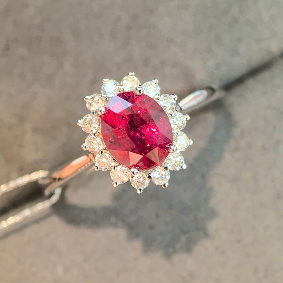 14k Gold 1.94 Ctw Natural Padparadscha Sapphire & Diamond Ring - 2