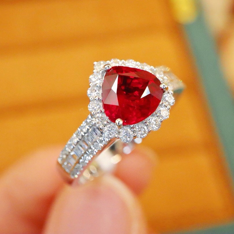 14k Gold 2.04 Ctw Natural Ruby & Diamond Ring - 3