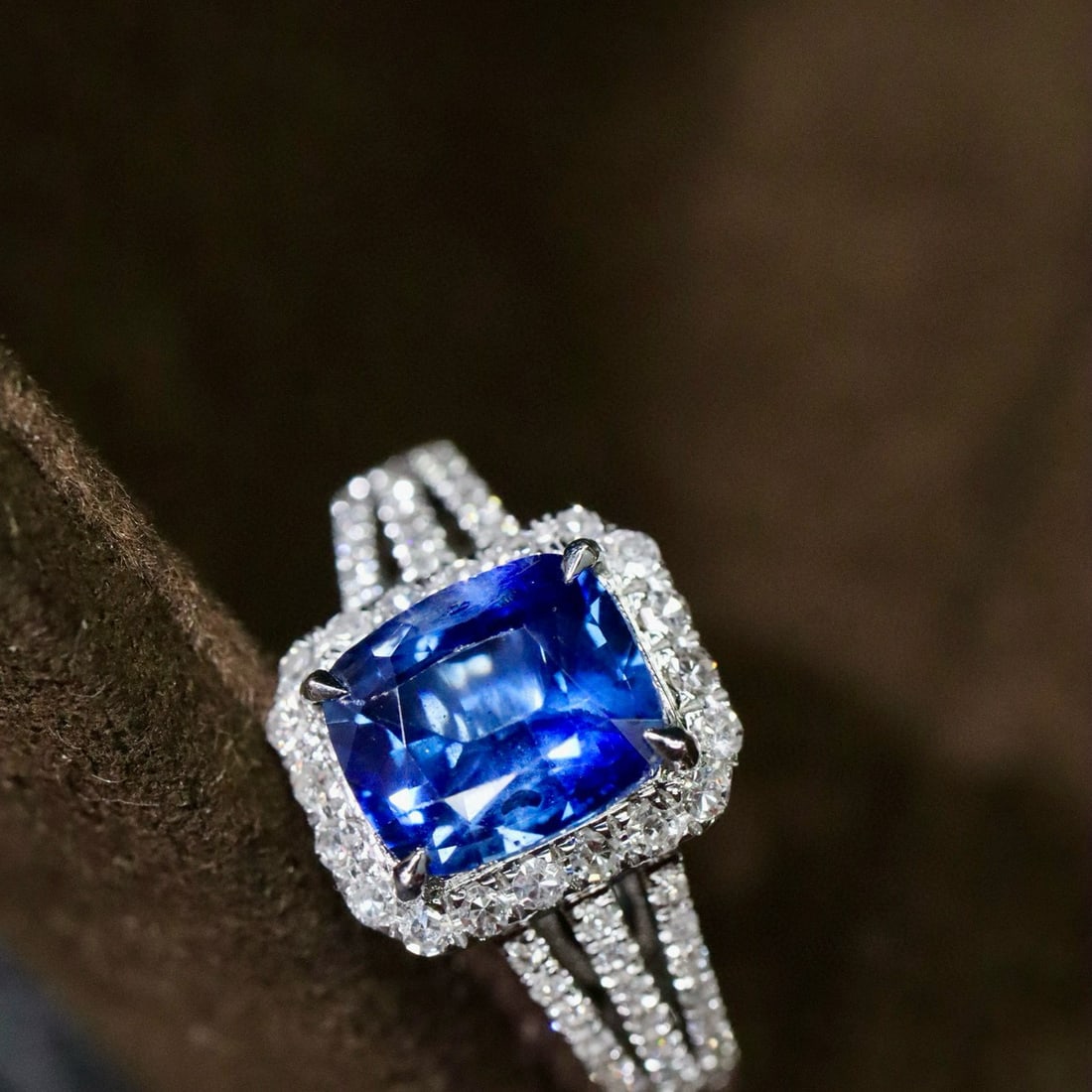 14k Gold 1.79 Ctw Natural Sapphire & Diamond Ring - 3
