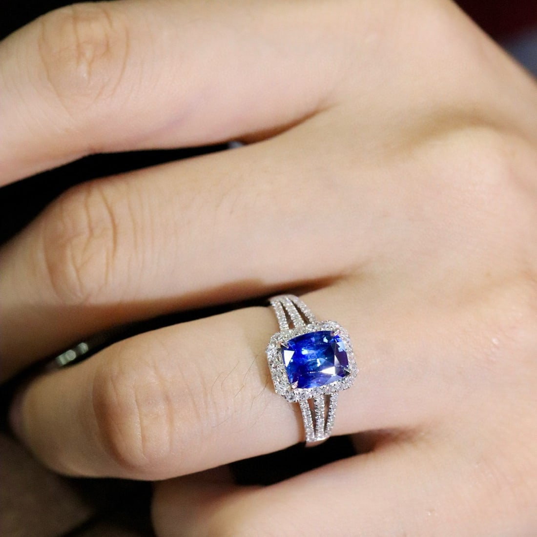 14k Gold 1.79 Ctw Natural Sapphire & Diamond Ring - 6