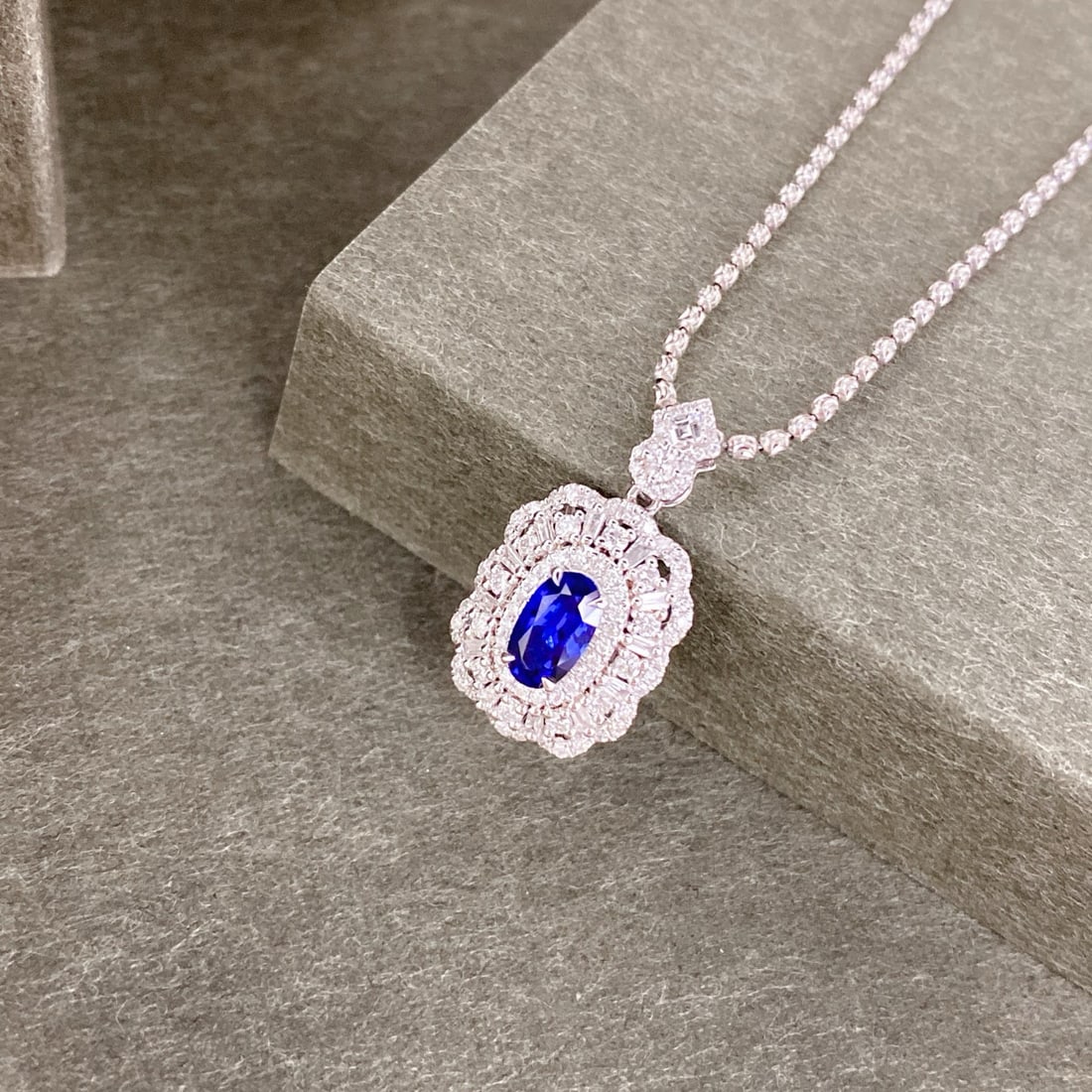 14k Gold 1.6 Ctw Natural Sapphire & Diamond Pendant( Without Chain ) - 4