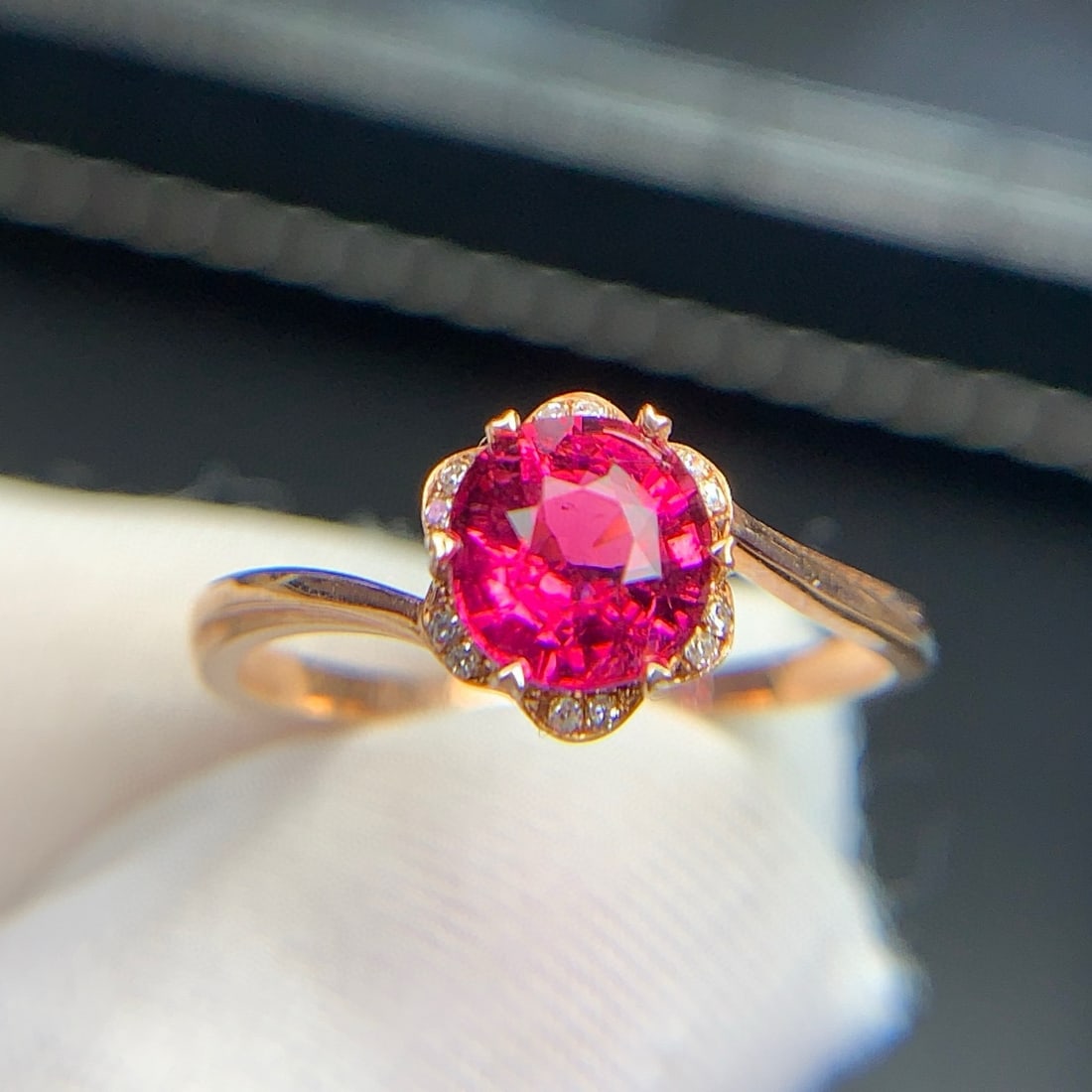 14k Gold 1.2 Ct Natural Tourmaline & Diamond Ring - 4