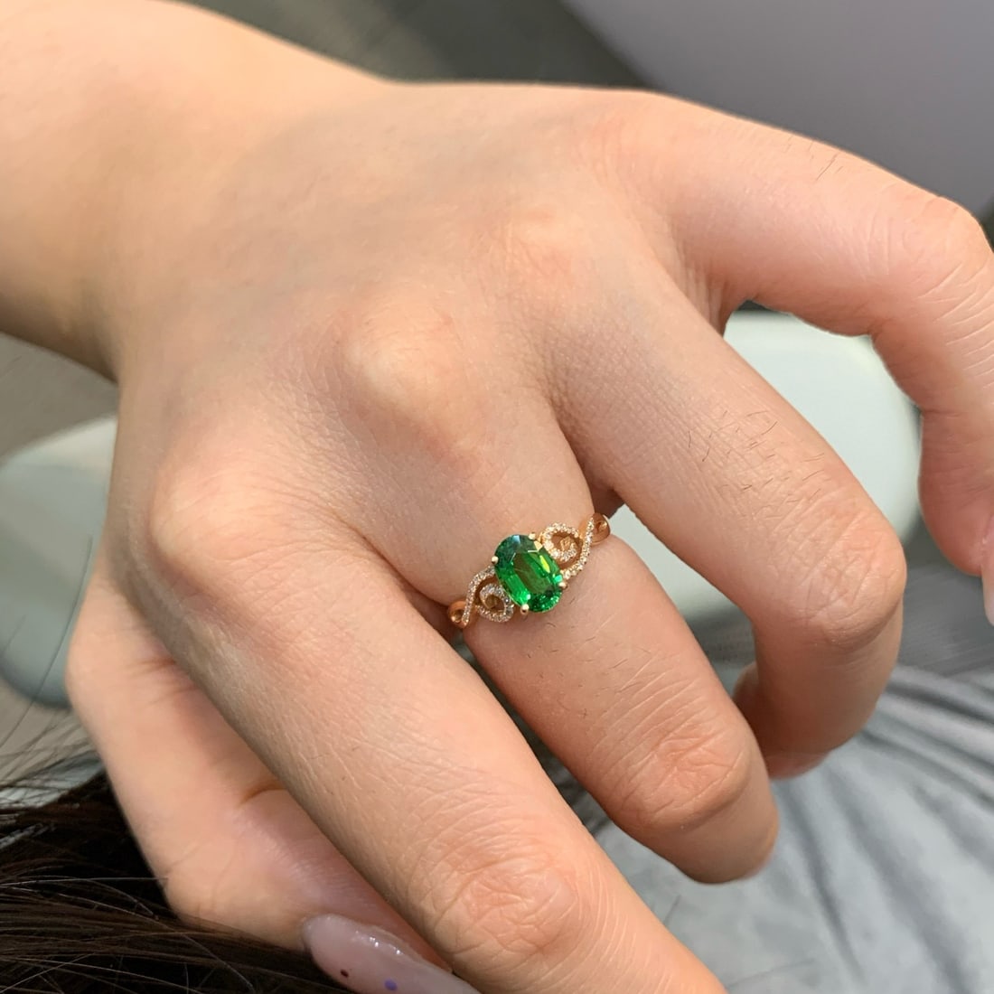 14k Gold 1.22 Ctw Vivid Green Natural Tsavorite & Diamond Ring - 2